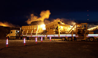 Portable Dry Re-Screen Plant at night